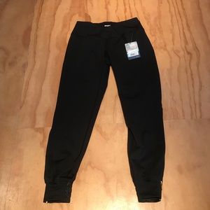 Brooks Threshold Pant